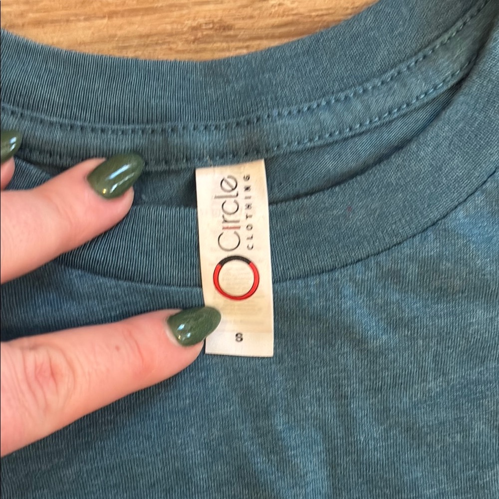 Handmade Heather Blue Circle Clothing Read Banned Books Graphic T-Shirt - Picture 3 of 6